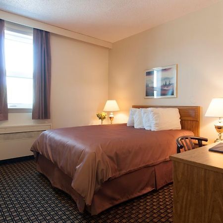 Assiniboine Gordon Inn On The Park Winnipeg Esterno foto